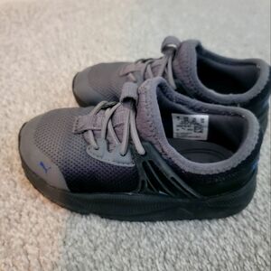 Like New Toddler Size 8 Slip On PUMA SHOES